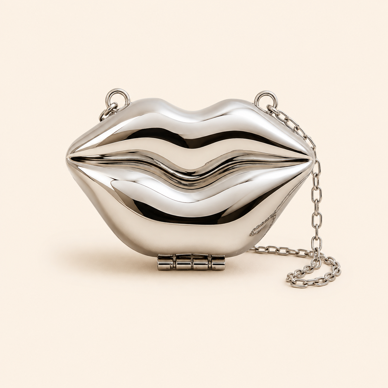 Lip clutch